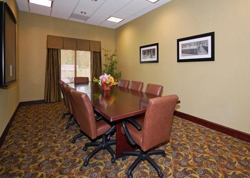 Hotel Four Points Memphis Southwind 3*