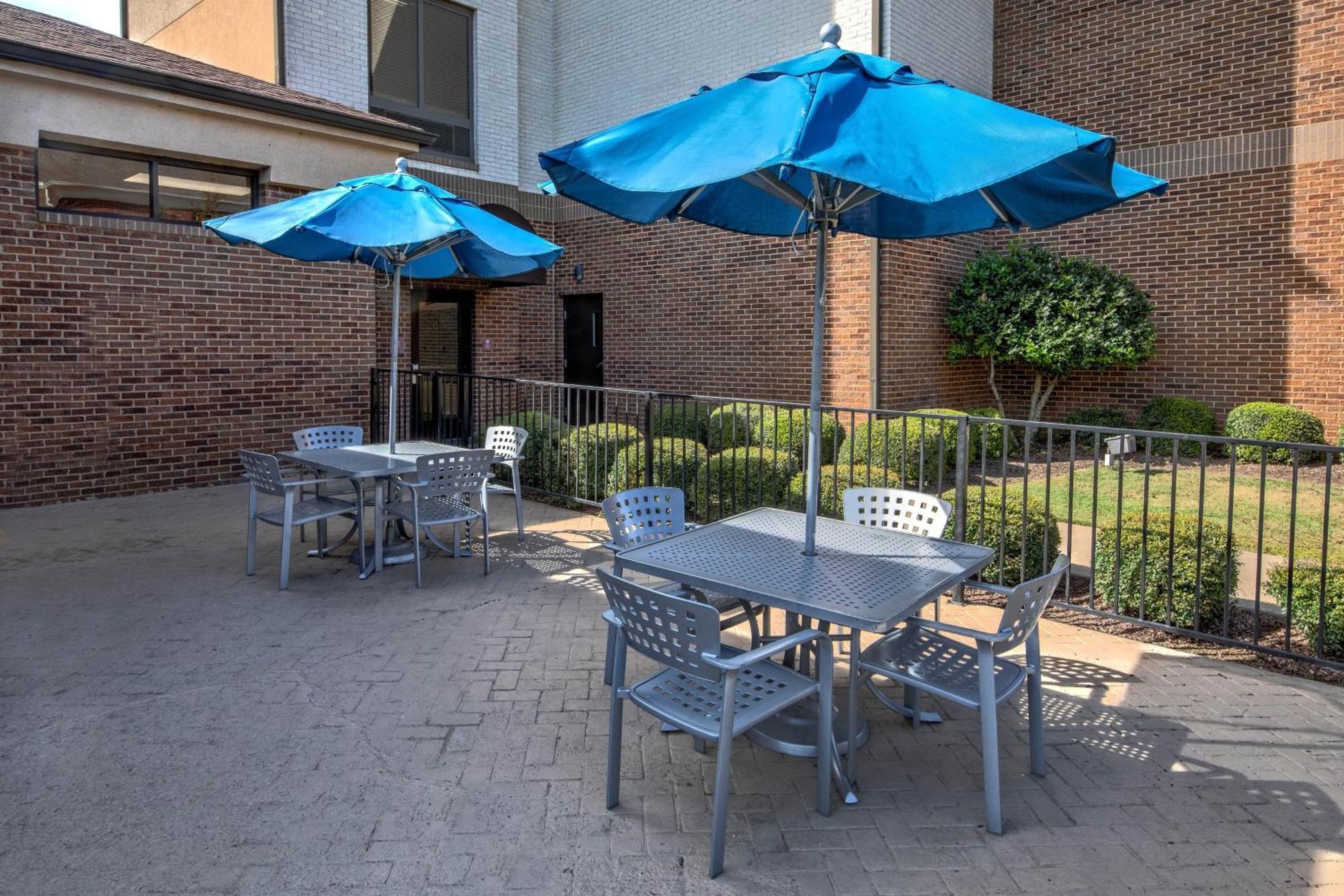 Four Points Memphis Southwind Hotel 3*